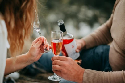 Pakiet we dwoje – romantyczny pobyt w apartamencie w Toruniu dla par