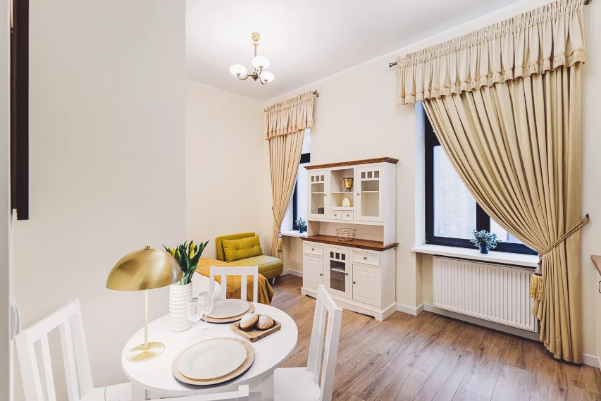 Jadalnia w apartamencie w Toruniu