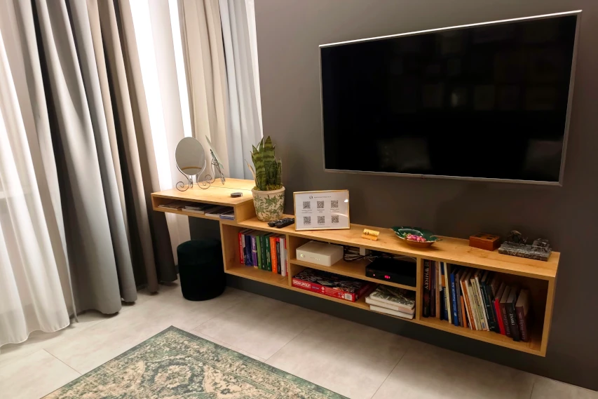 Telewizor w apartamencie w Toruniu