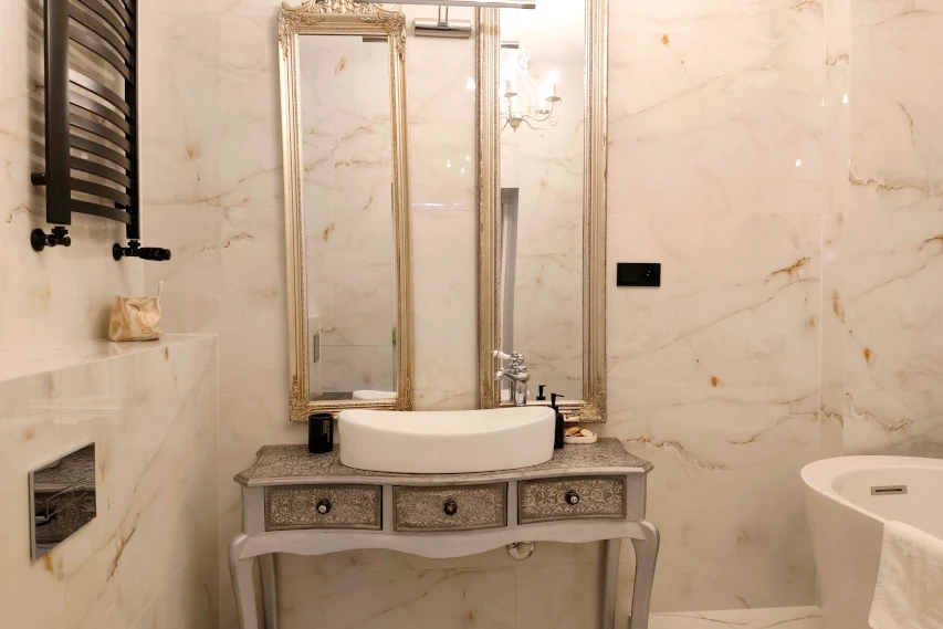 Łazienka w apartamencie w Toruniu