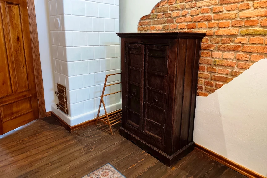 Wyjątkowa szafa w apartamencie w Toruniu