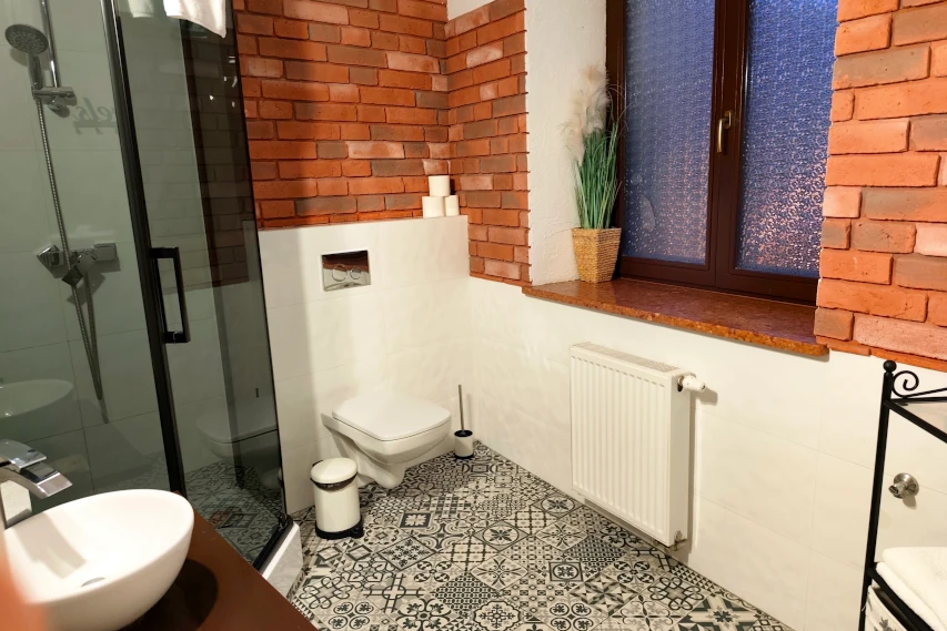 Nocleg torun nowoczesna lazienka prysznic