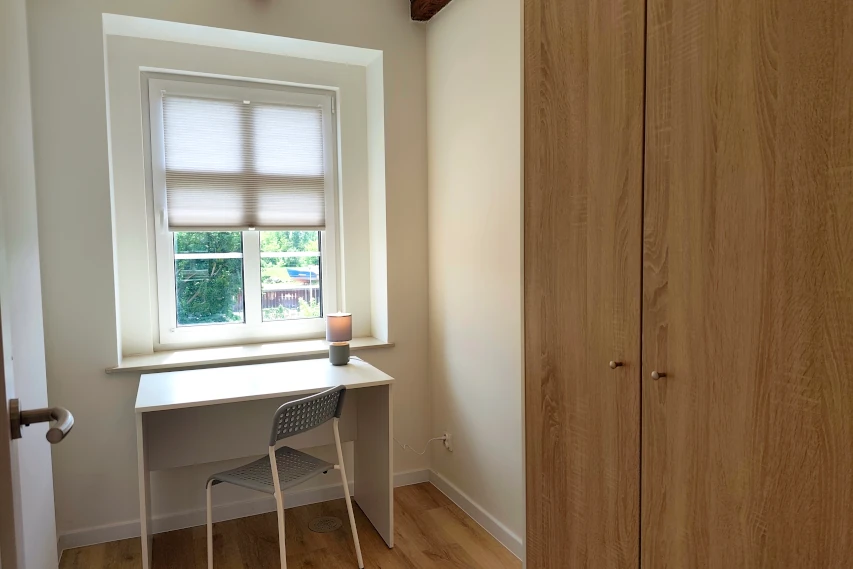 Łazienka z kabiną prysznicową i pralką Apartament Rybaki No 11