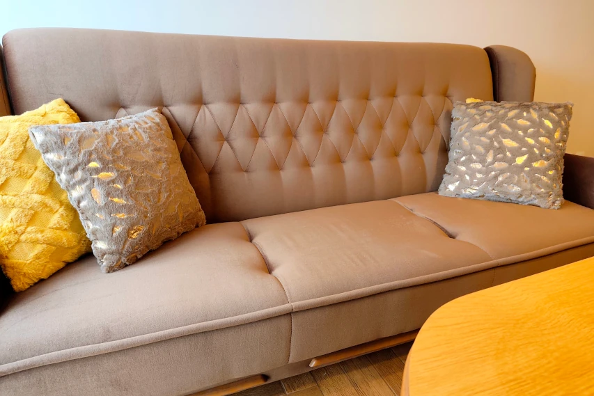 Kanapa w apartamencie w Ciechocinku