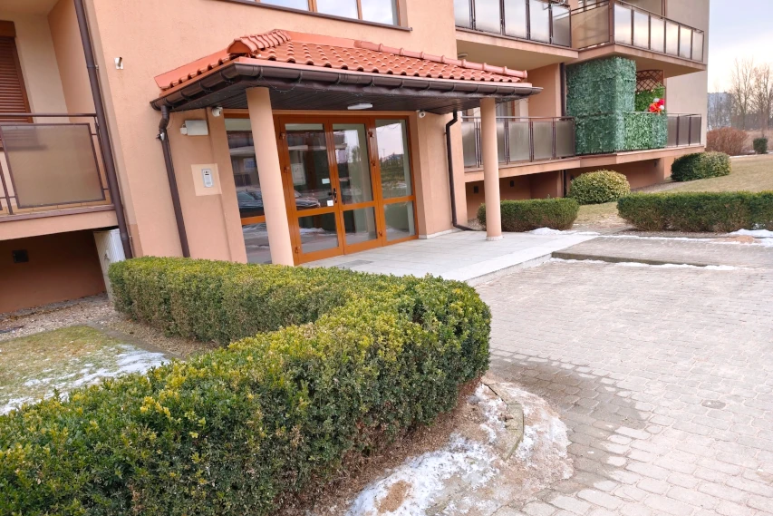 Wejście do apartamentu w Ciechocinku